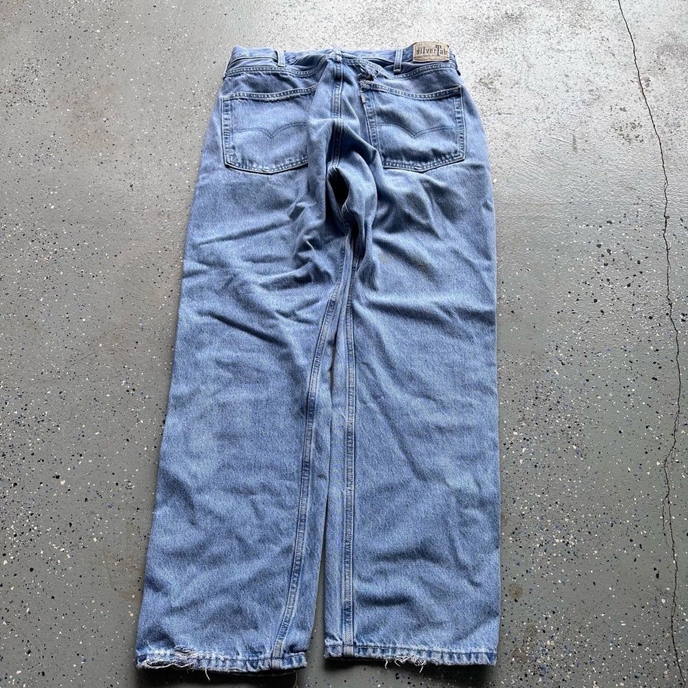 VTG Y2K Levis SILVERTab Baggy Fit Jeans 38x32 Light Blue Frayed Hems - Picture 1 of 7